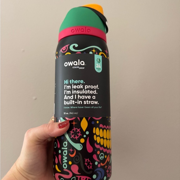 Owala Freesip 32oz Dia De Los Muertos Sugar Skull Glow GITD Cup Bottle IN HAND - Picture 1 of 5